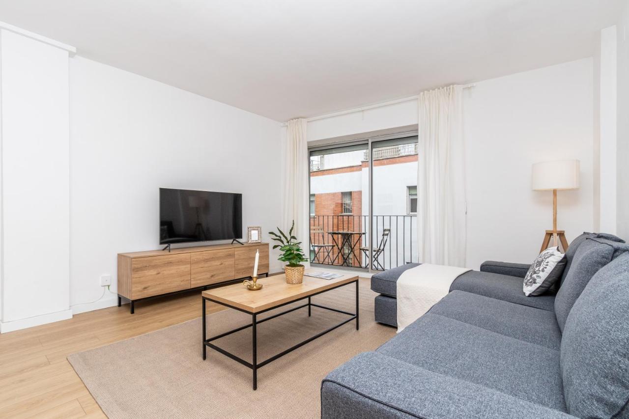 Exclusive Apartments Barcelona 4 Personas Torrella Terrassa Dış mekan fotoğraf
